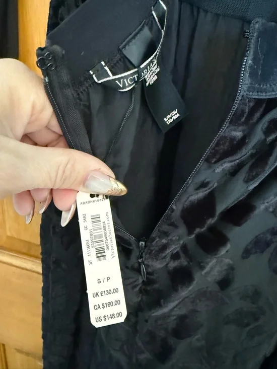 Victoria's Secret Black Sheer Bodice Floral Applique Velvet Jumpsuit - Picture 7 of 8